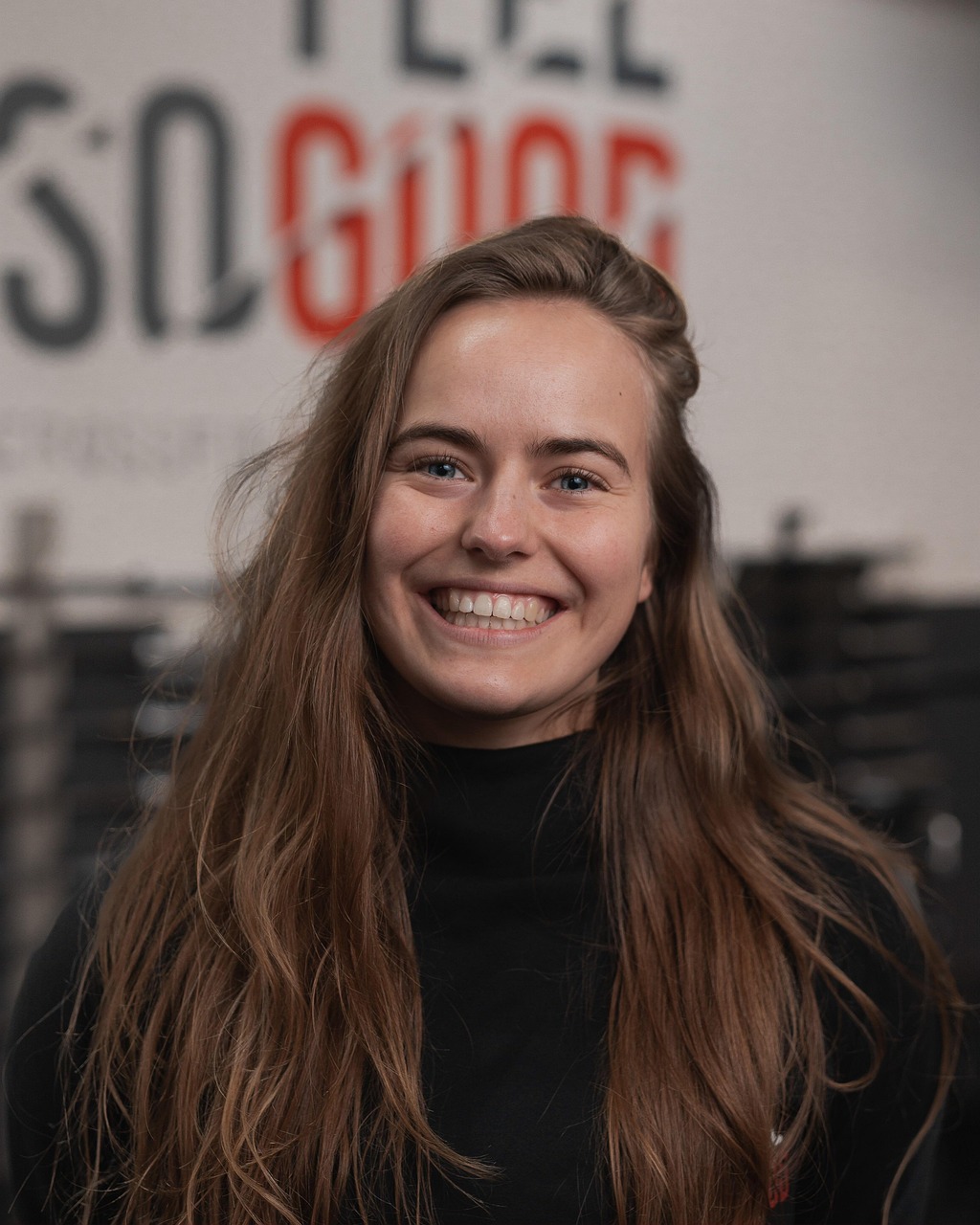 woman, smiling, portrait